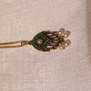 Sarah Coventry necklace